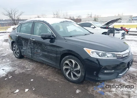 2017 Honda Accord Ex-L z USA, uszkodzony, nr VIN 1HGCR2F88HA045657
